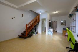 Intermediate house