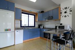 Intermediate house